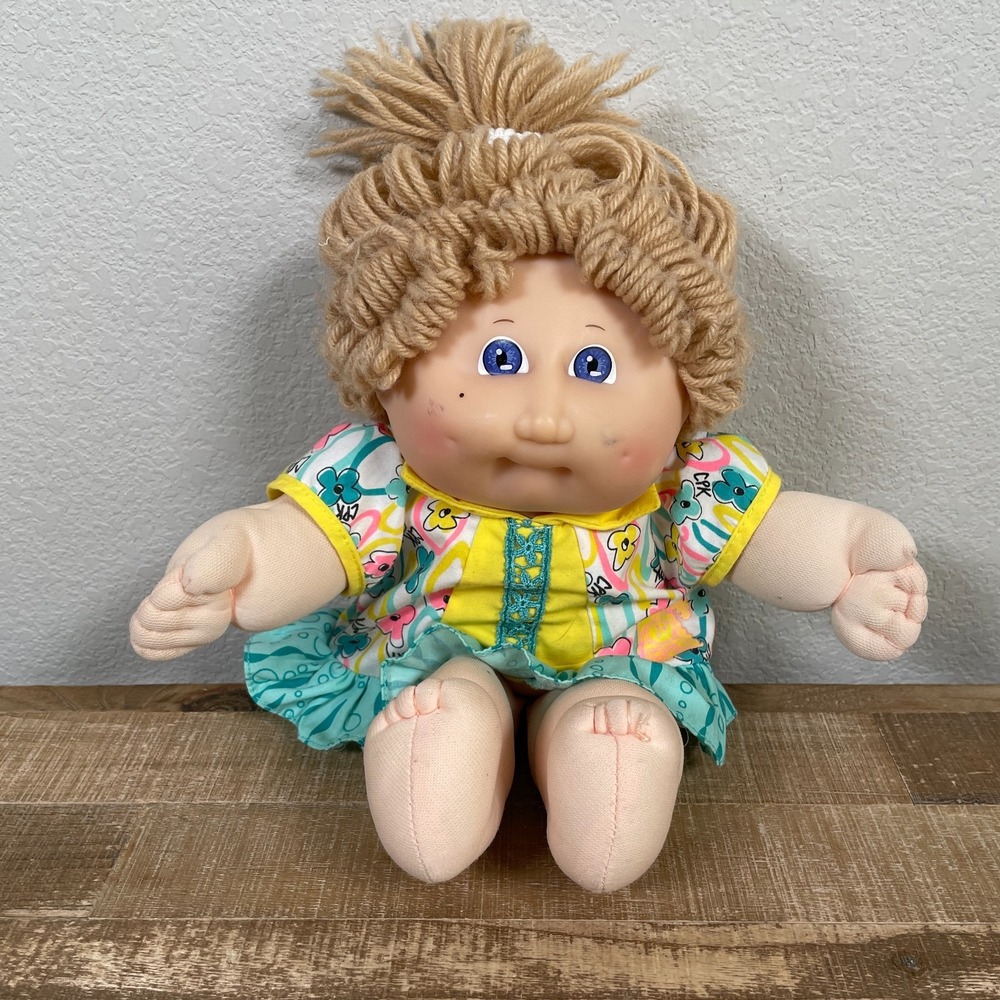 Vintage 1988 Coleco Cabbage Patch Doll Girl Blonde Hair‎ Blue Eyes China "OK"